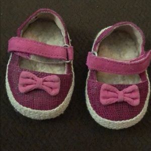 Ugg infant shoes